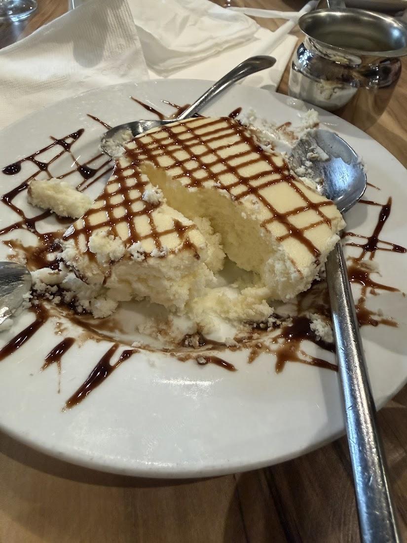 Al Di La Pizzeria & Bistro